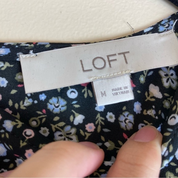 Bundle of 2 Medium Ditsy Floral Blouse - Picture 5 of 11